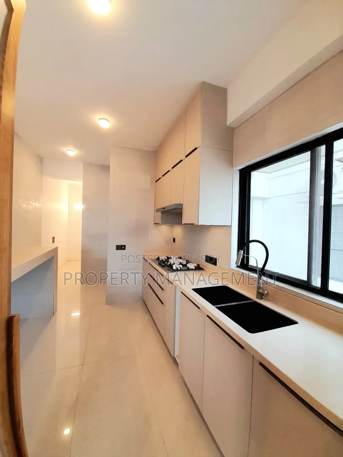 4bdrm Duplex in Gulshan for rent