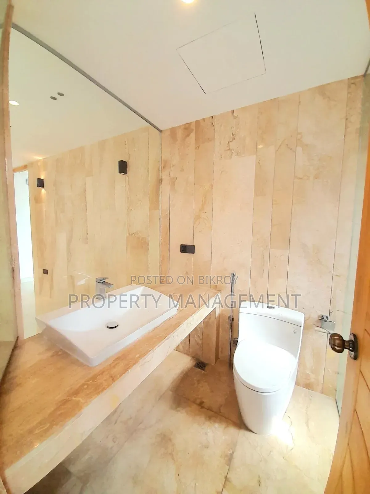 4bdrm Duplex in Gulshan for rent
