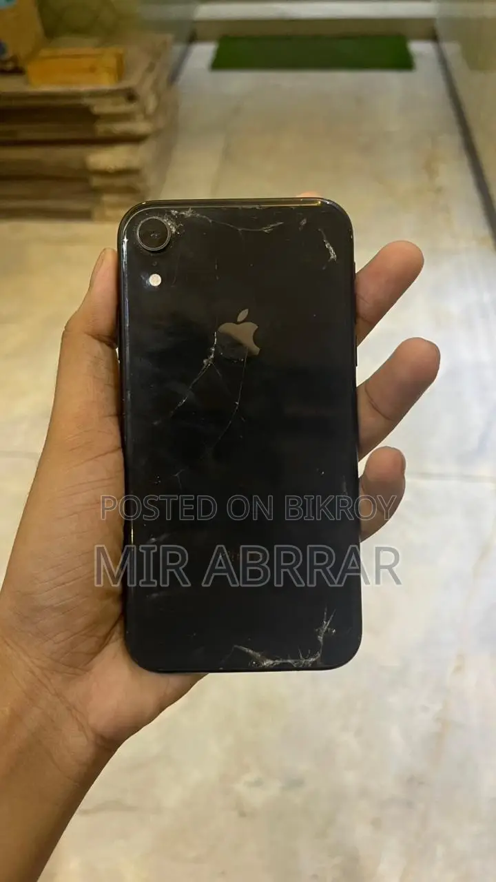 Apple iPhone XR 64 GB Black