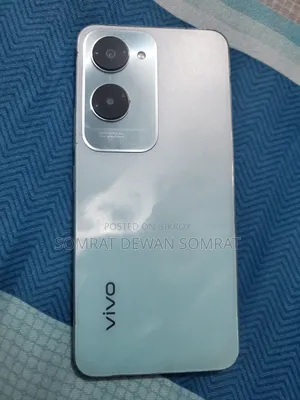 Vivo Y18 128 GB