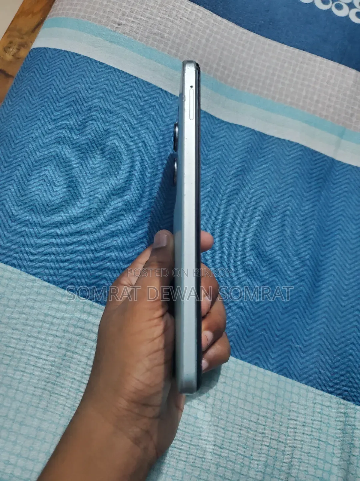 Vivo Y18 128 GB