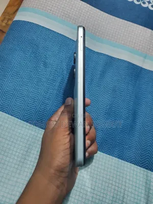 Vivo Y18 128 GB