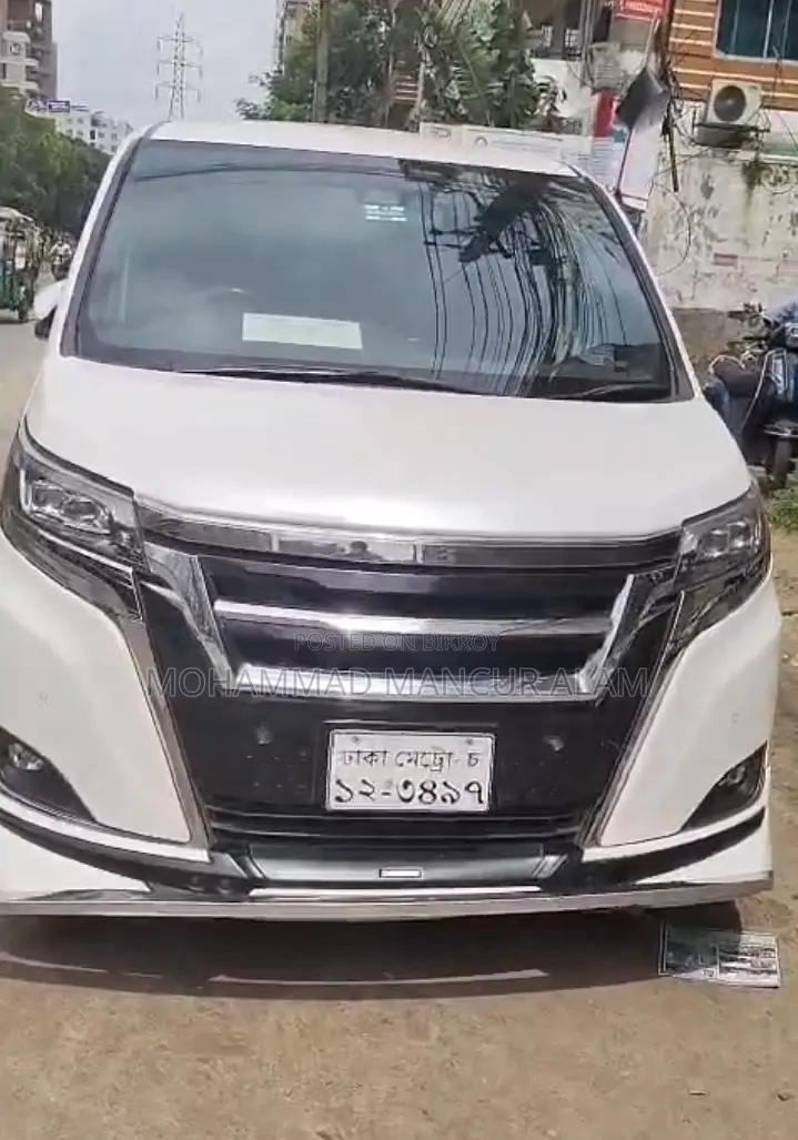 Toyota Esquire 1.8 FWD Hybrid (7 seater) 2019 Pearl