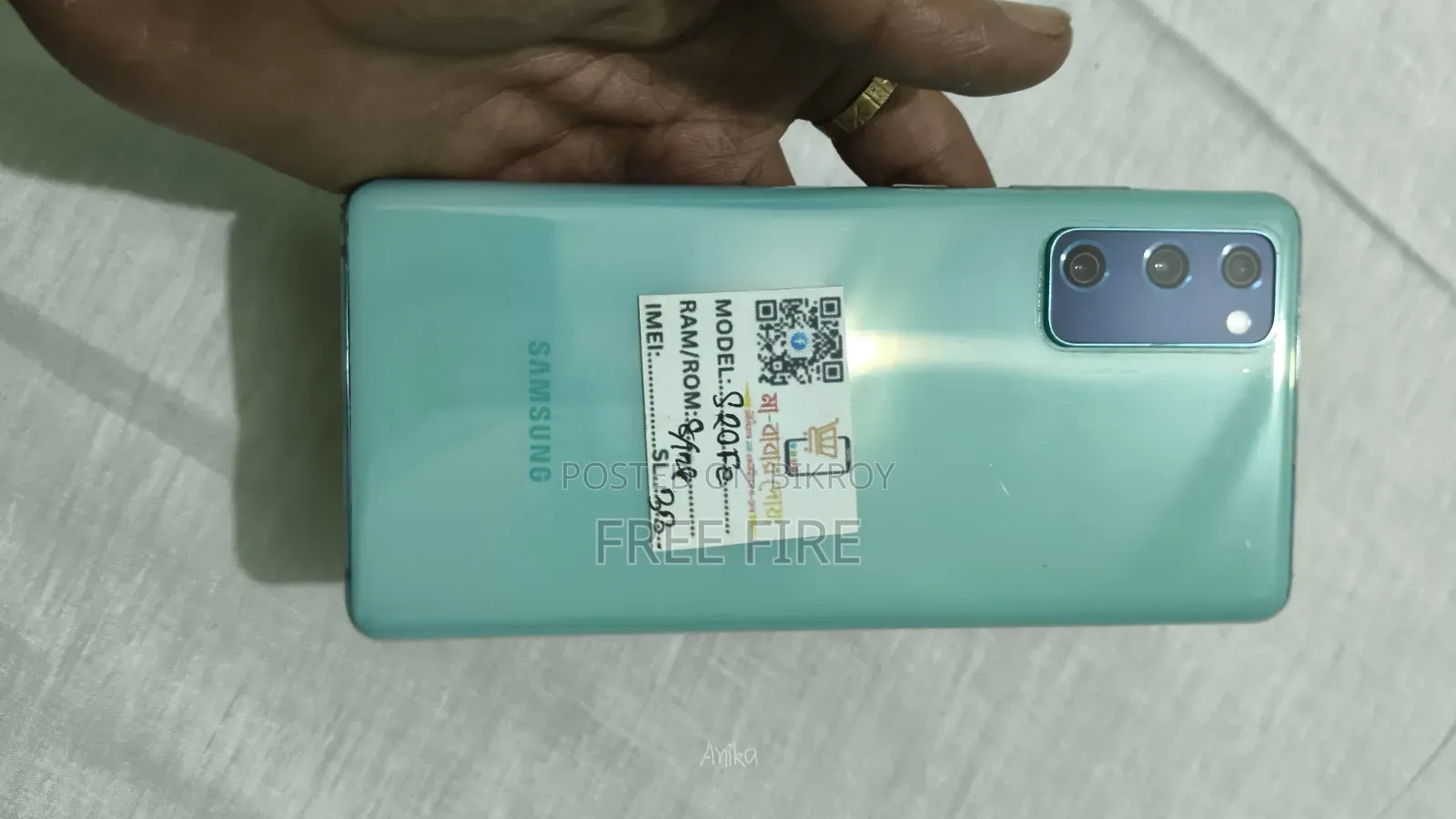 New Samsung Galaxy S20 FE 128 GB Blue
