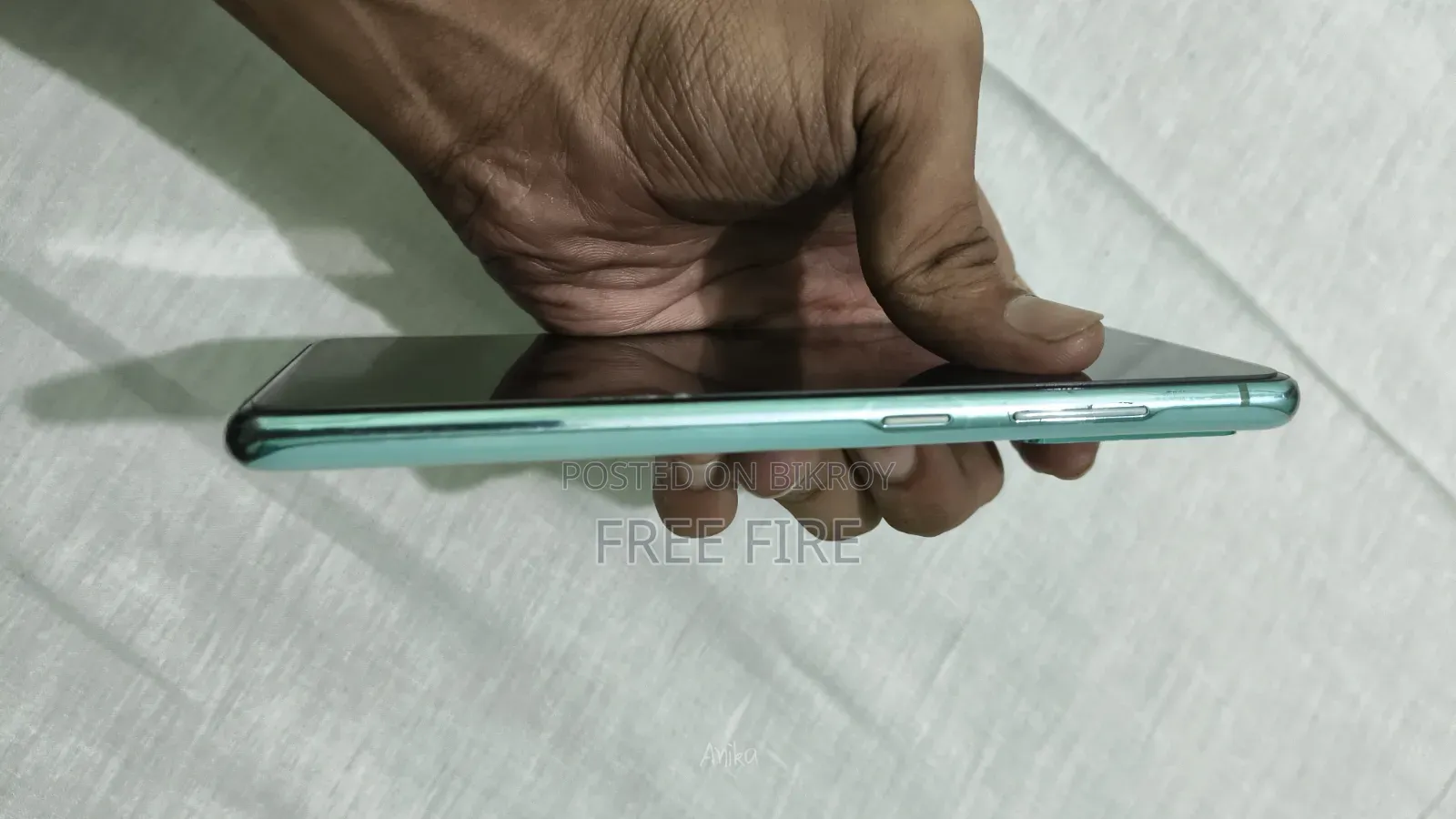 New Samsung Galaxy S20 FE 128 GB Blue