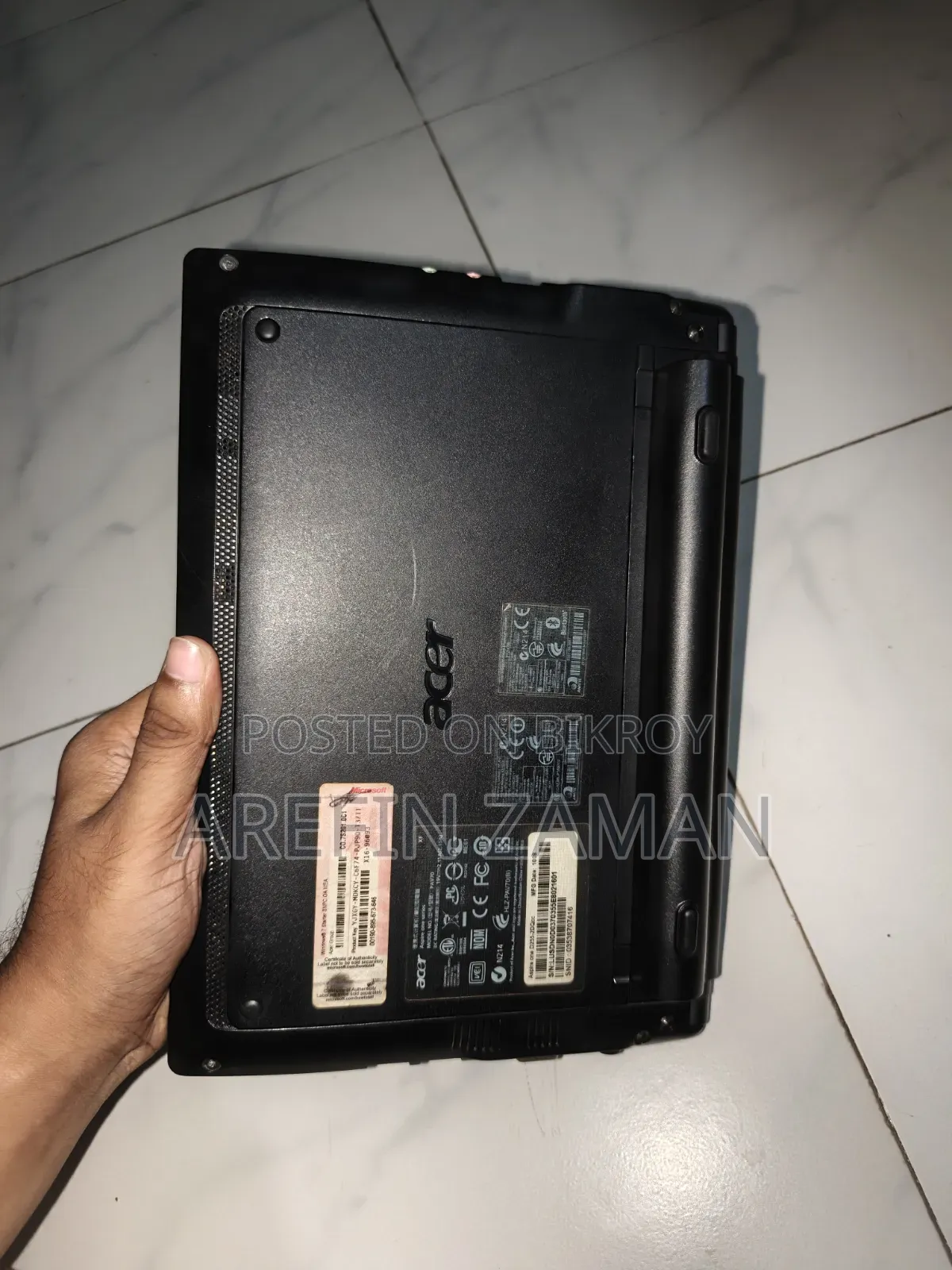 Laptop Acer Aspire 1 1GB Intel Atom HDD 250GB