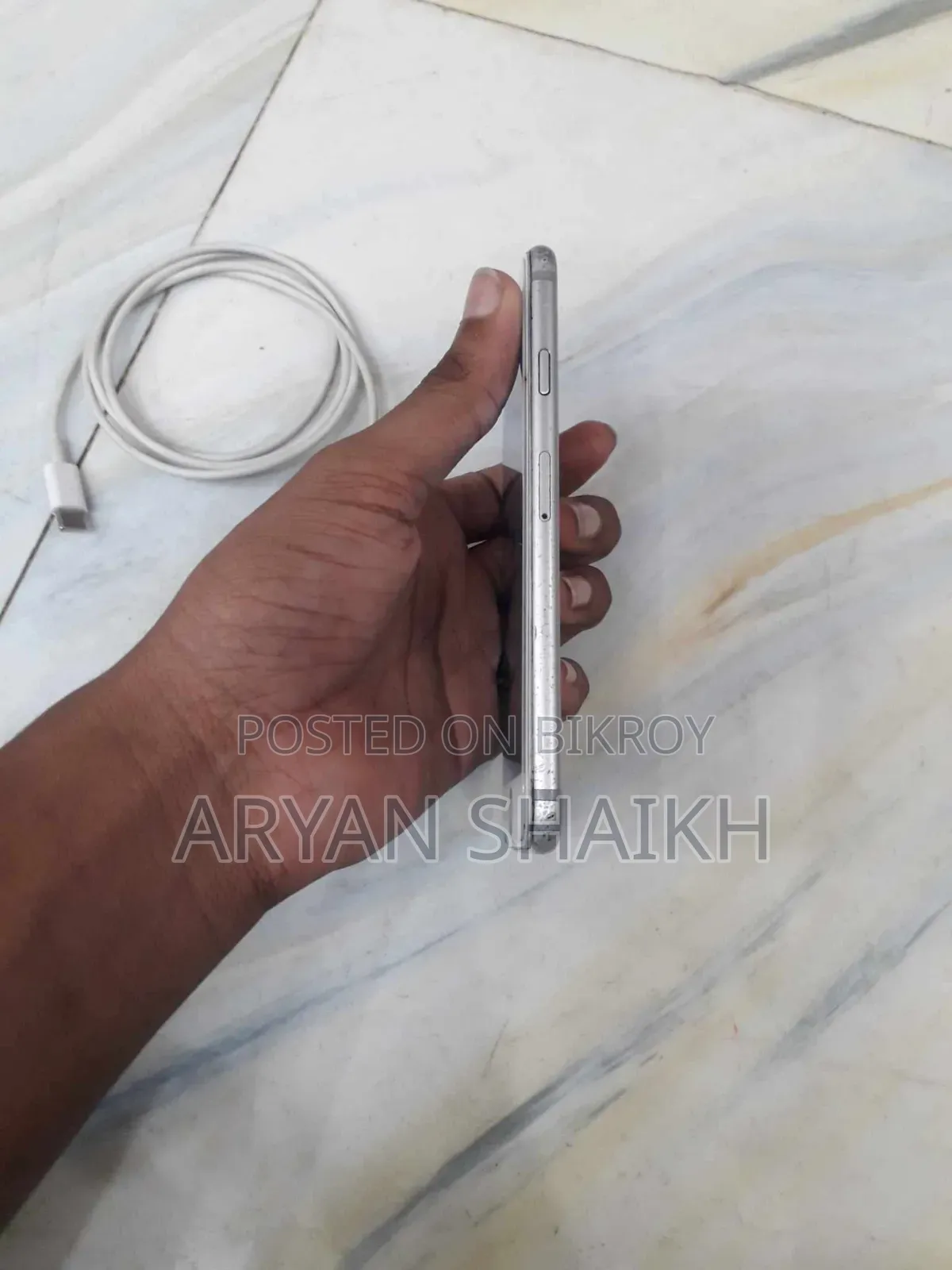 Apple iPhone 6s 16 GB