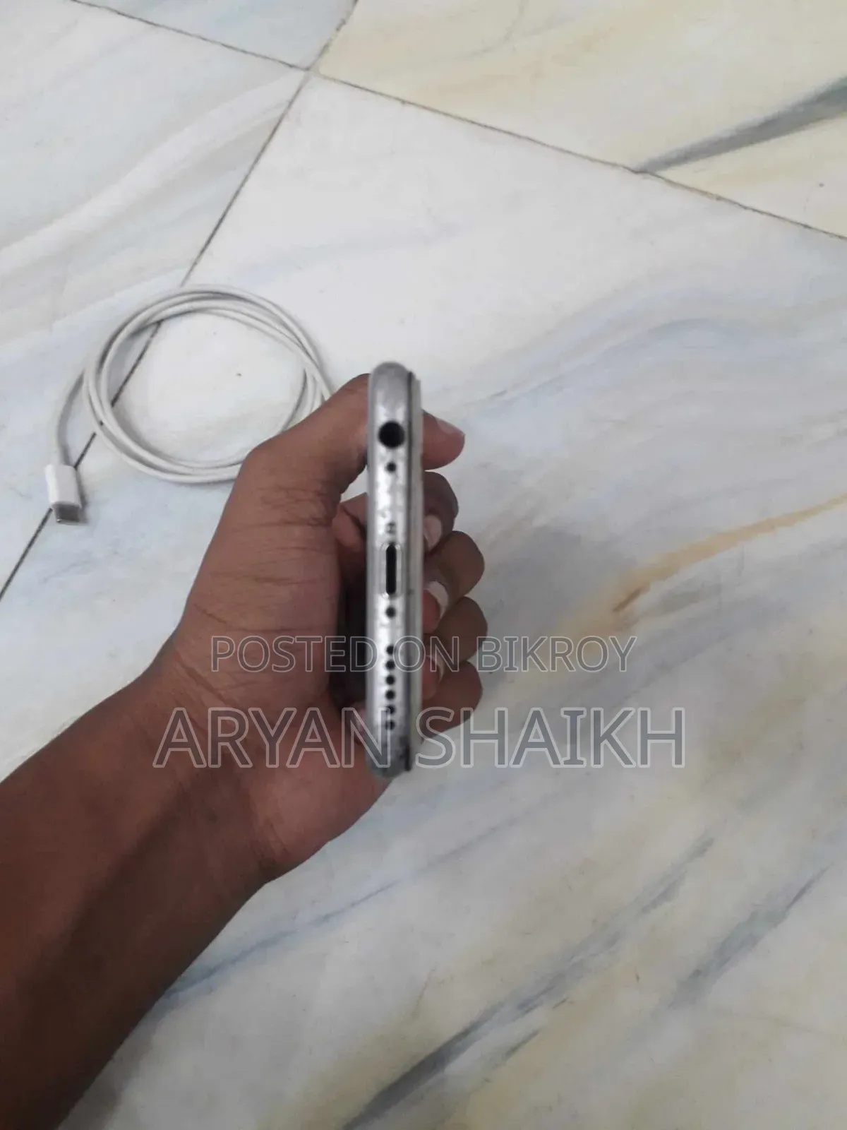 Apple iPhone 6s 16 GB