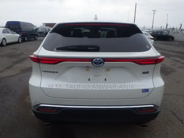 Toyota Harrier 2.5 Hybrid 2021 Pearl