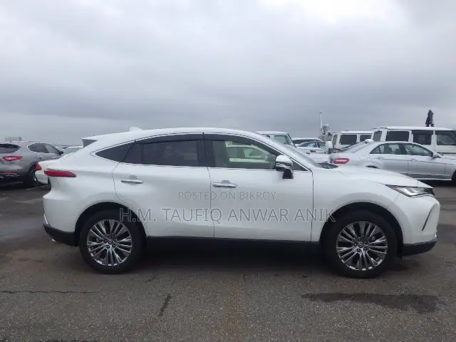 Toyota Harrier 2.5 Hybrid 2021 Pearl