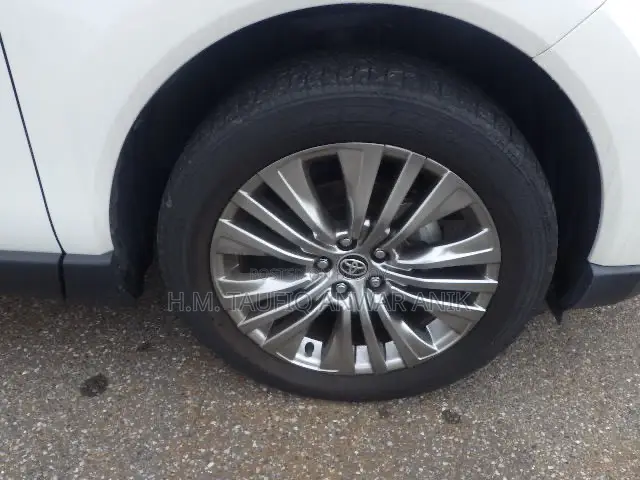 Toyota Harrier 2.5 Hybrid 2021 Pearl