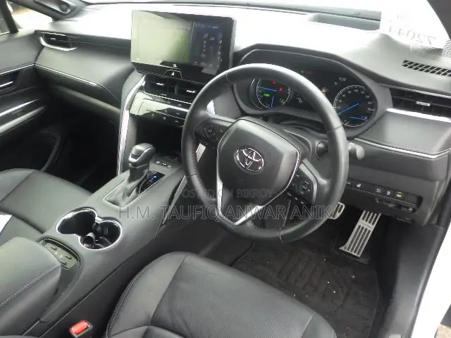 Toyota Harrier 2.5 Hybrid 2021 Pearl