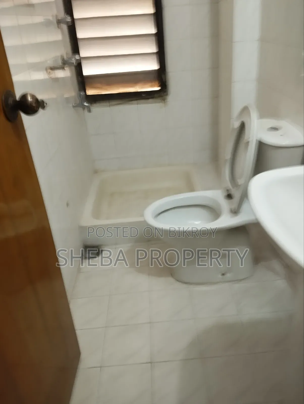 Furnished 4bdrm Apartment in Banani for rent