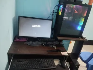 Desktop Computer Asus 8GB AMD Ryzen SSD 500GB
