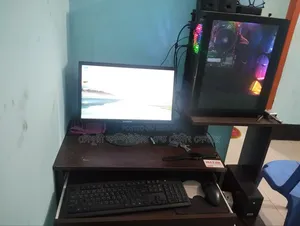 Desktop Computer Asus 8GB AMD Ryzen SSD 500GB