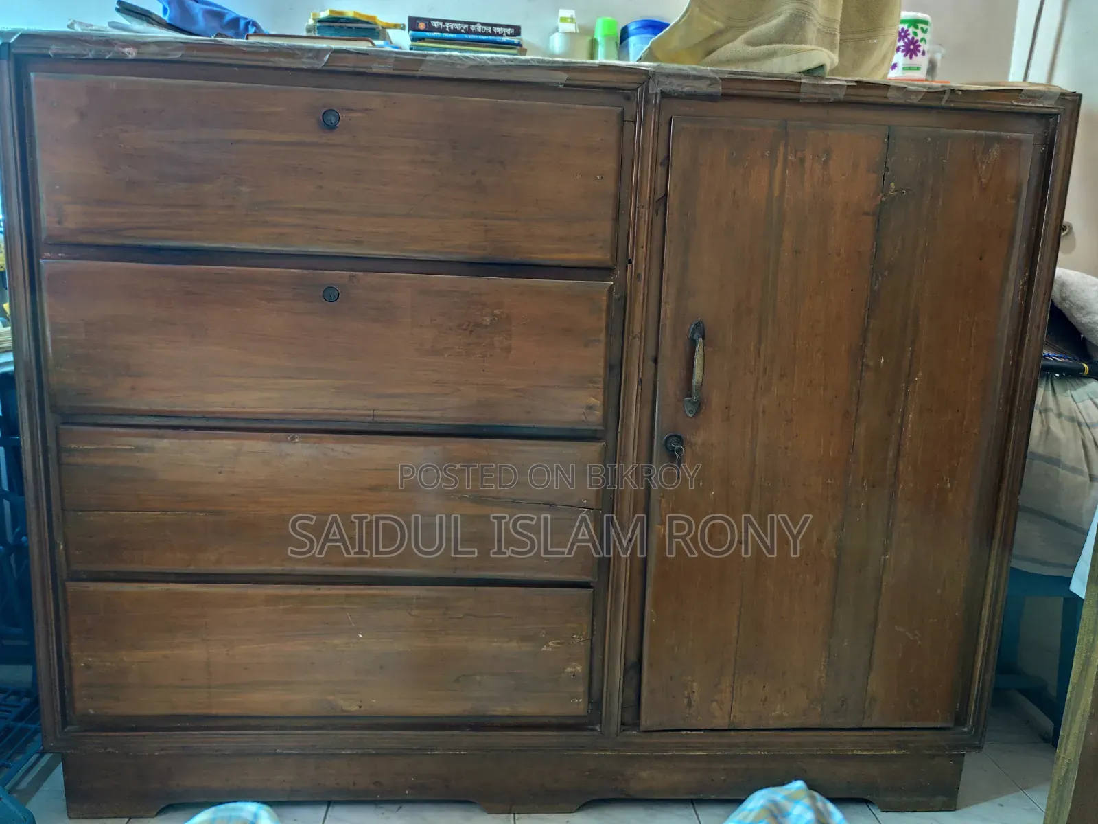 Chest of Drawer