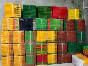 হাফ সিল্ক শাড়ি