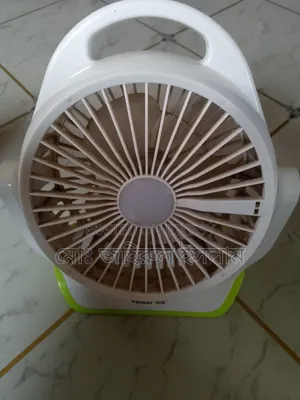 একটি রিচার্জেবল ফ্যান বিক্রি
