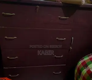 Wardrobe/ Almira/ Cabinet