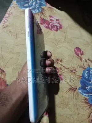 Tablet 8 GB