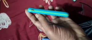 Samsung Guru Music 2