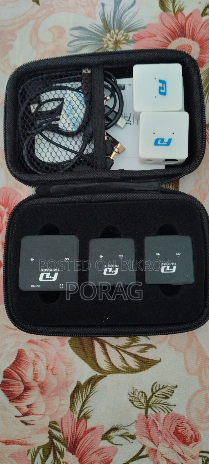 Feidu FM102 Wireless Microphone – Dual Channel