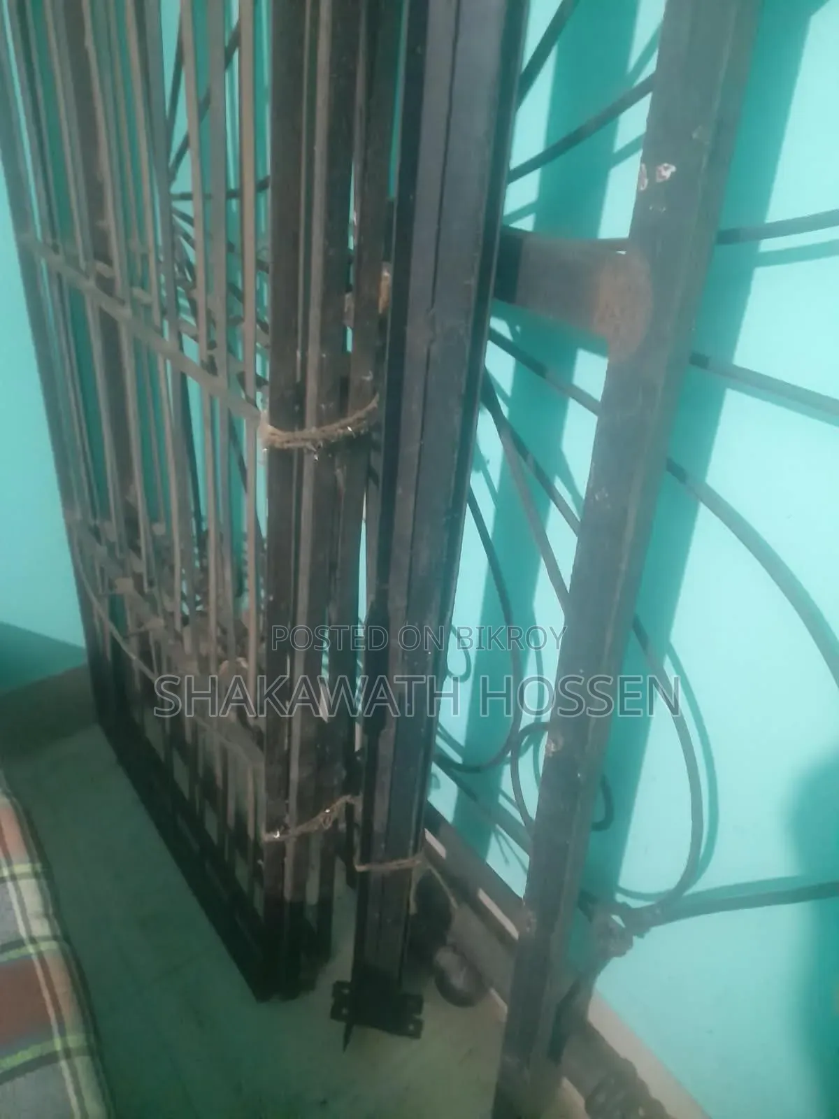 রড আয়রনের খাট