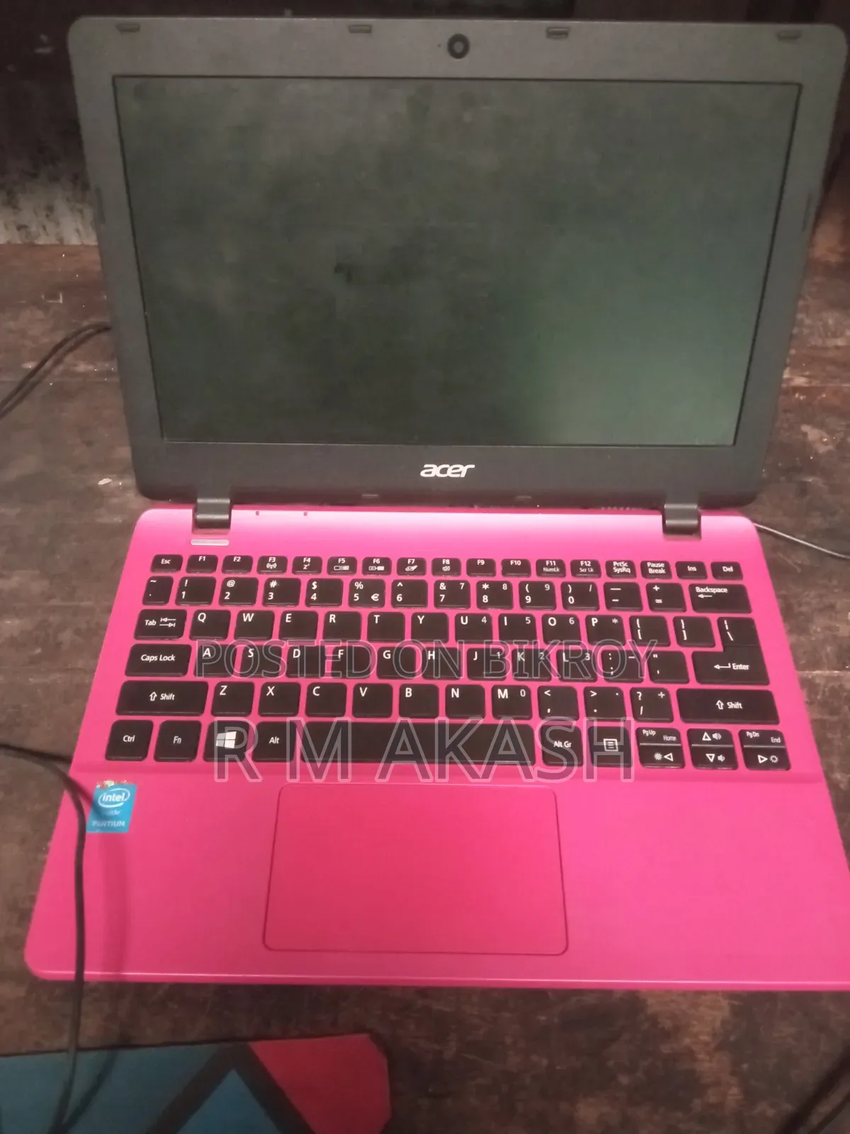 Laptop Acer AcerNote 350 4GB Intel Core 2 Quad SSD 128GB