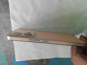 Vivo V25 256 GB Orange