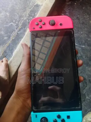 নিন্টেন্ডো সুইচ ভি১ + জয়-কন + কার্স ৩ গেম কার্ড