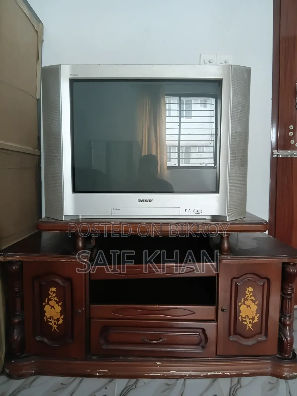 সনি ট্রিনিট্রন কালার টেলিভিশন