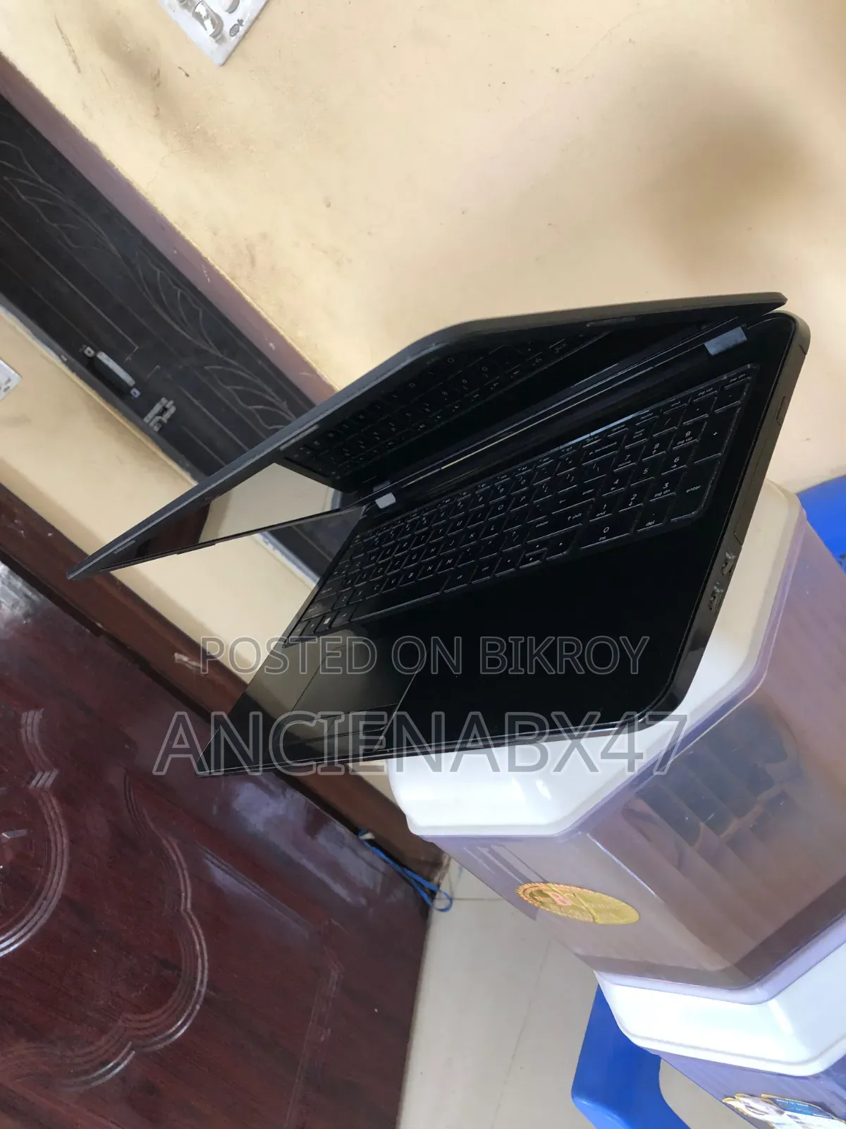 Laptop HP 250 G2 6GB RAM Intel Core i3 512GB SSD