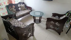ওক কাঠের সোফা