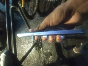 Vivo Y11 32 GB Blue