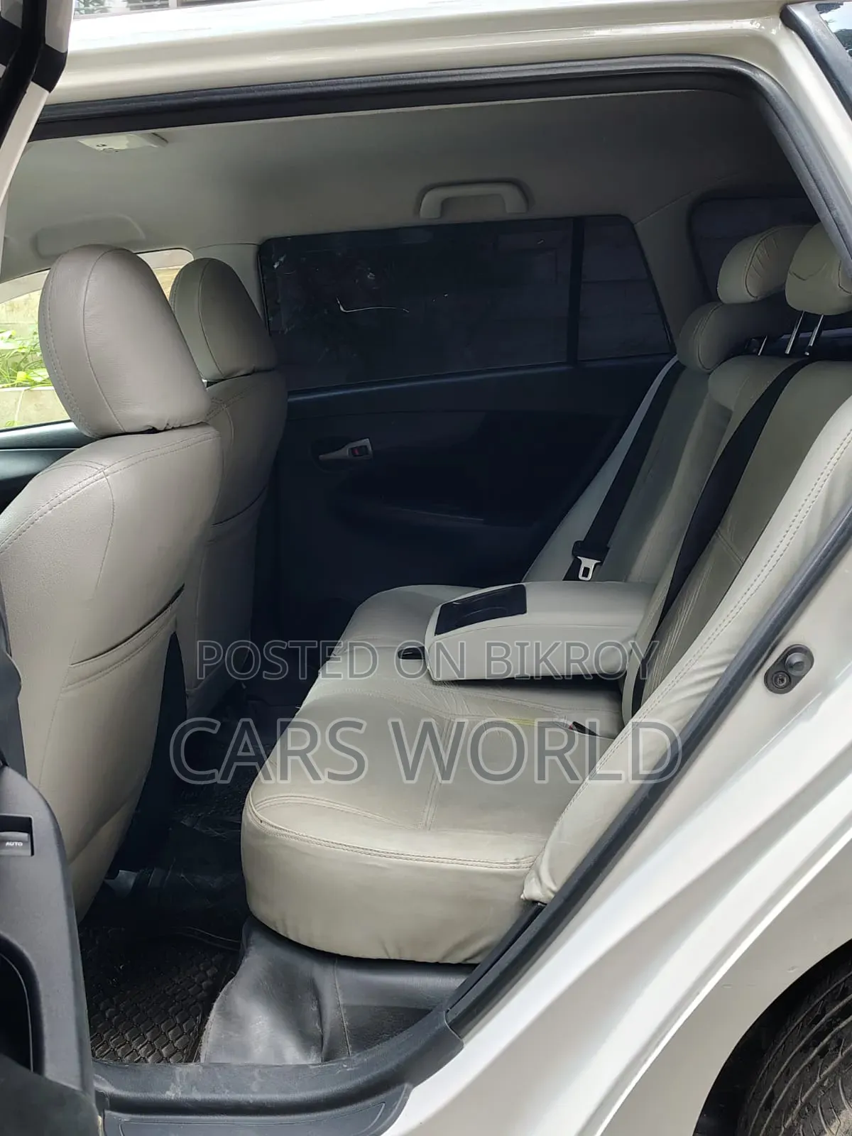 Toyota Corolla Fielder 2011 White