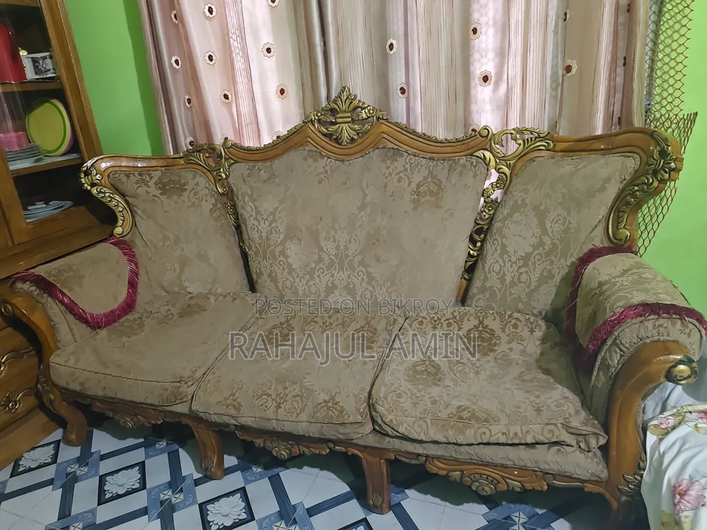 Victoria Sofa