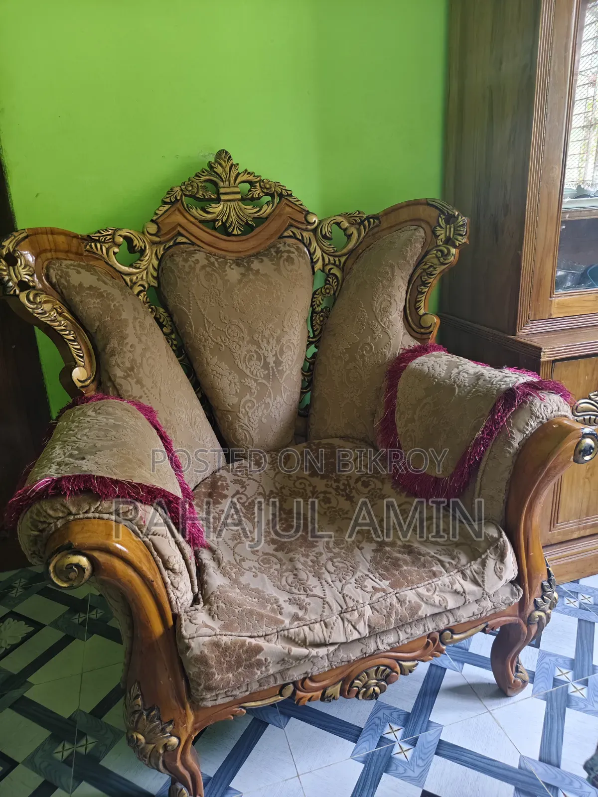 Victoria Sofa