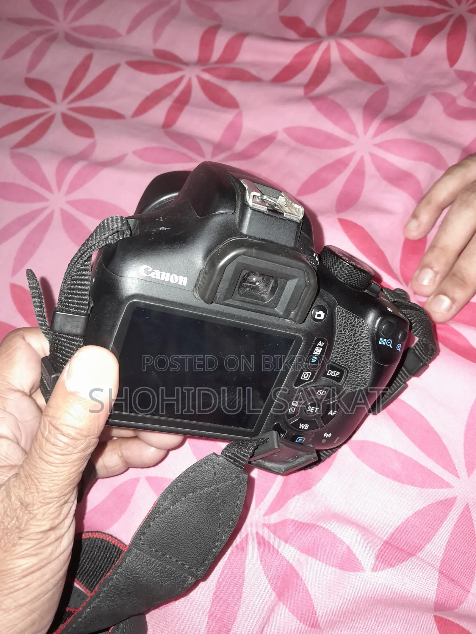 DSLR Canon Eos 1300d