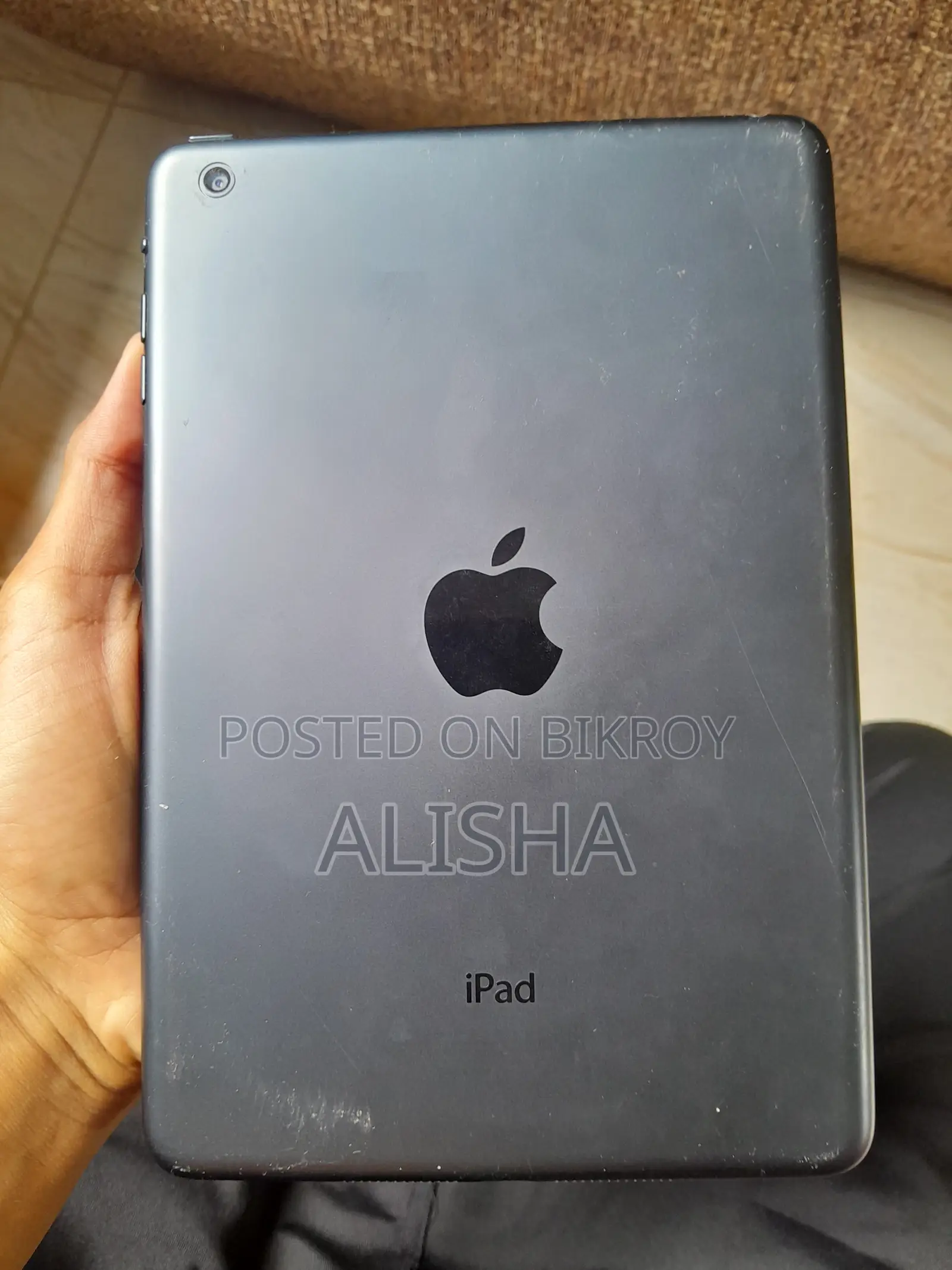 Apple iPad 5 (2022) 4 GB Black