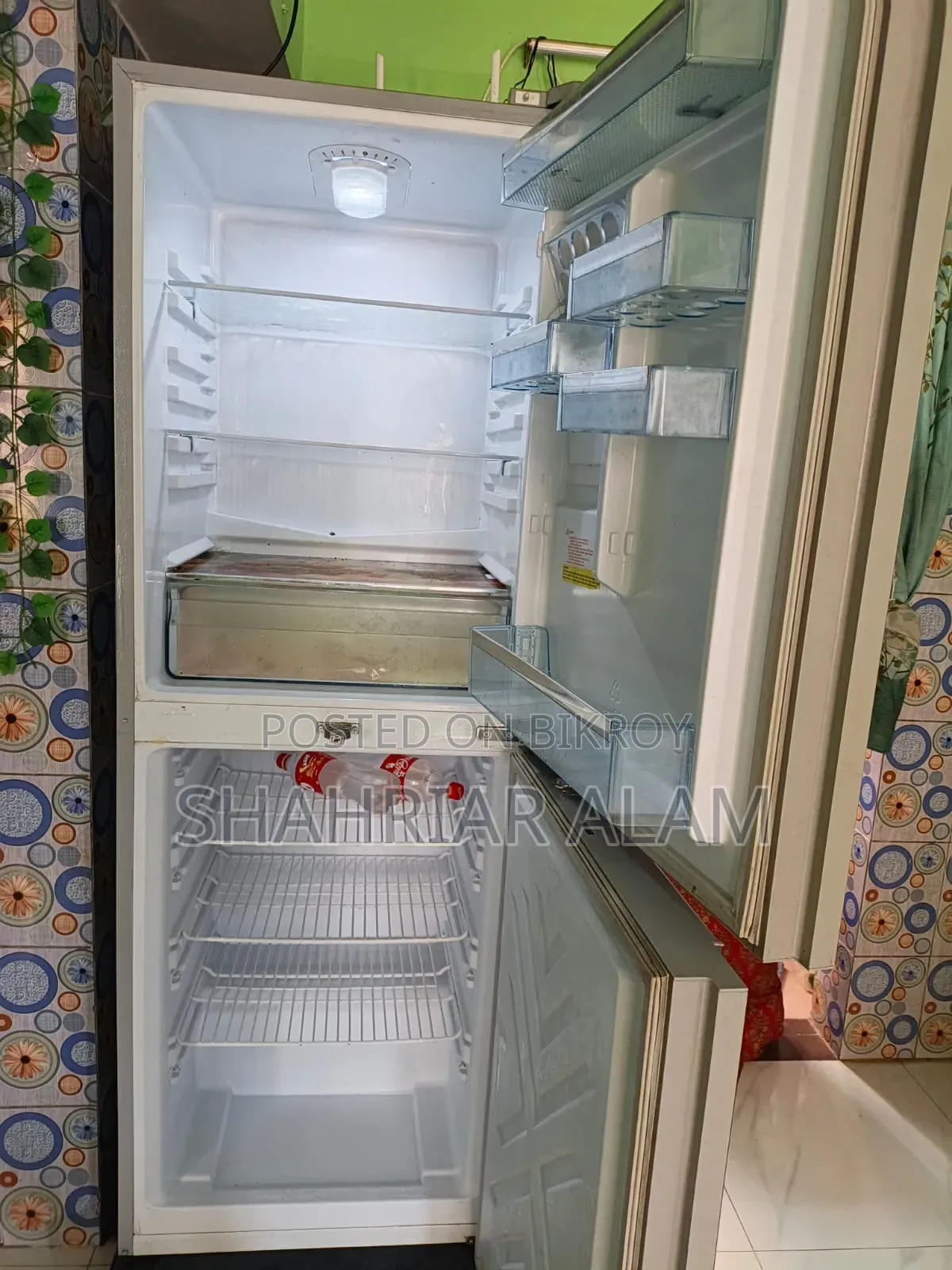 Vison 330 Litter Fridge