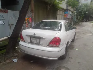 Nissan Sunny 2006 White