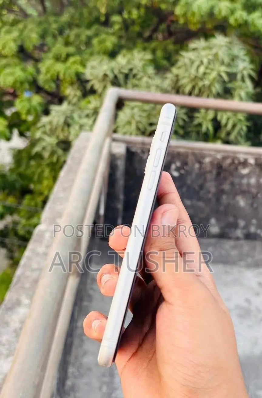 Apple iPhone 11 128 GB White