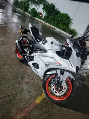 Yamaha R1 2024 White