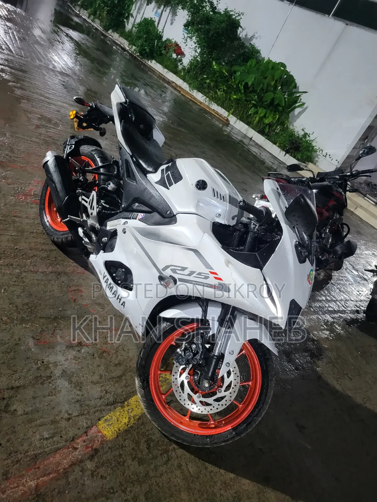 Yamaha R1 2024 White
