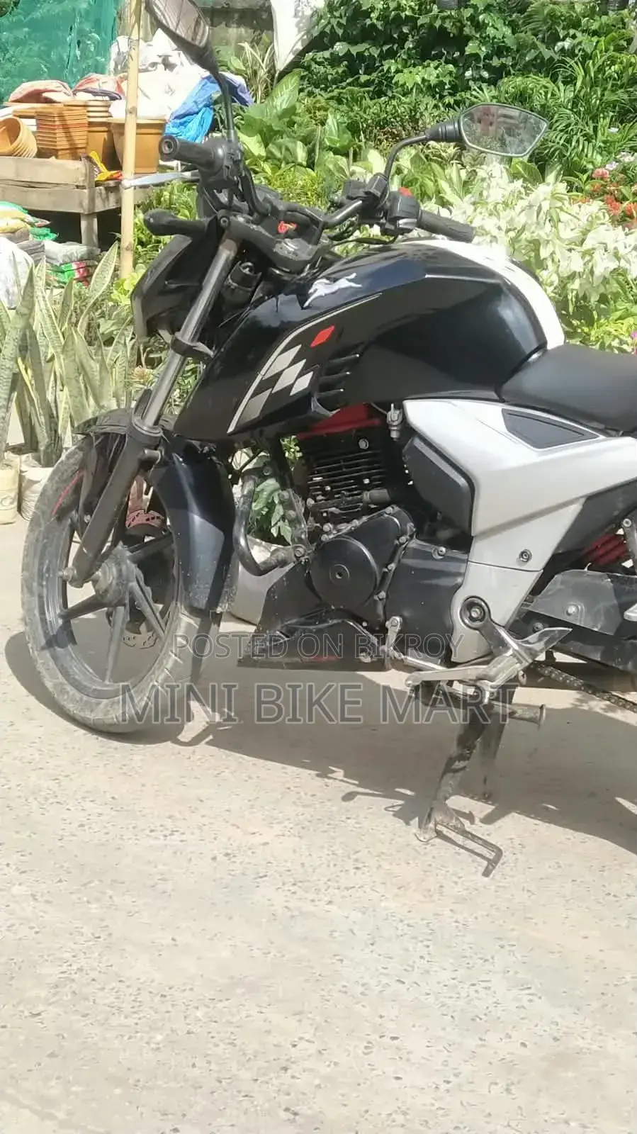 TVS Apache RTR 160 2V ABS 2024 Black