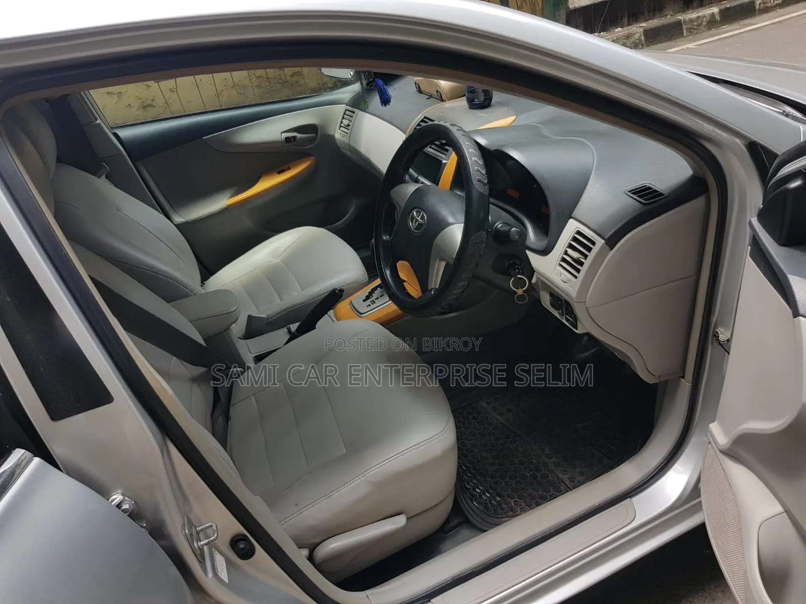 Toyota Axio 2011 Silver