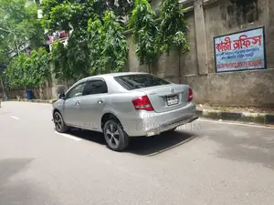 Toyota Axio 2011 Silver