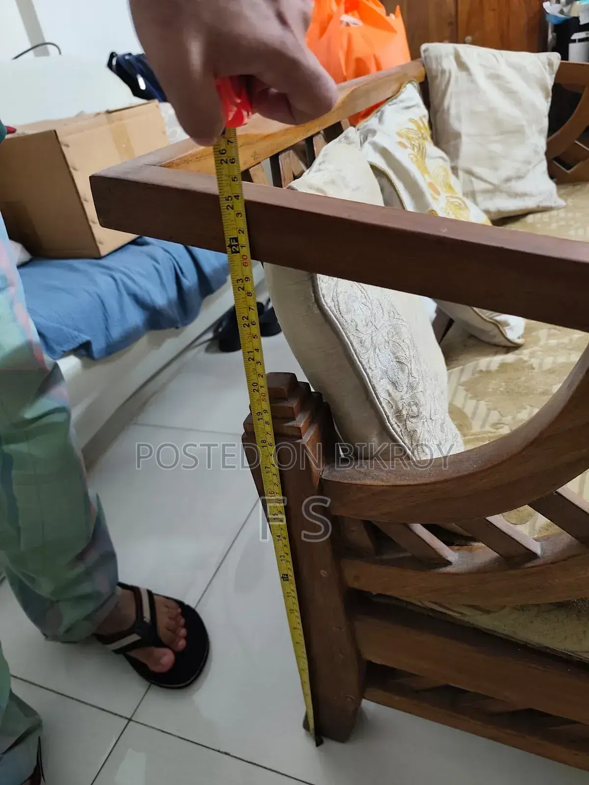 2 Sitter Sofa (Mahogany Wood )