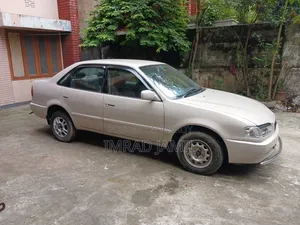 Toyota Sprinter 2000 Silver