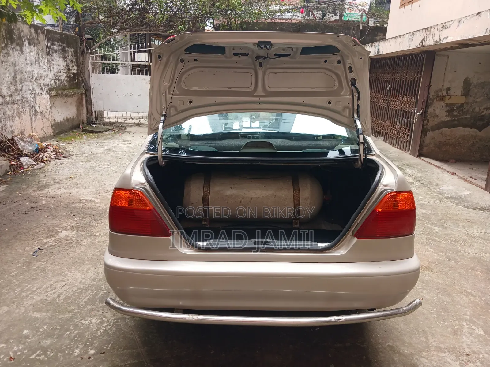 Toyota Sprinter 2000 Silver
